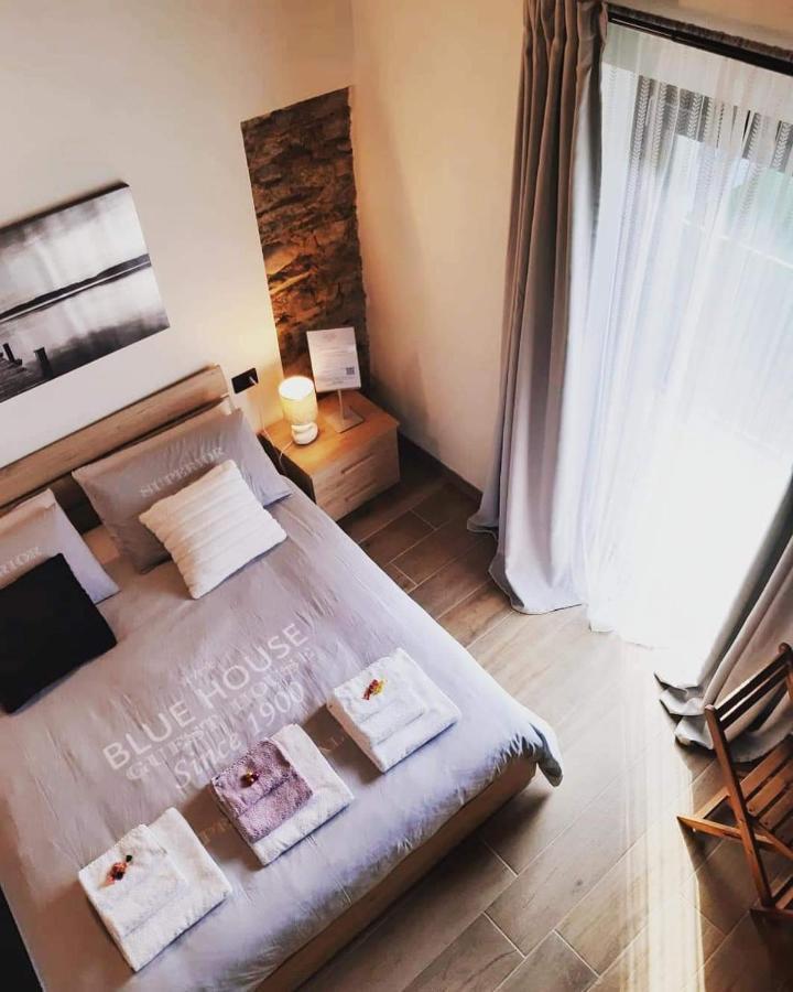 B&B Tenuta Legnate Sesto Calende Exteriör bild